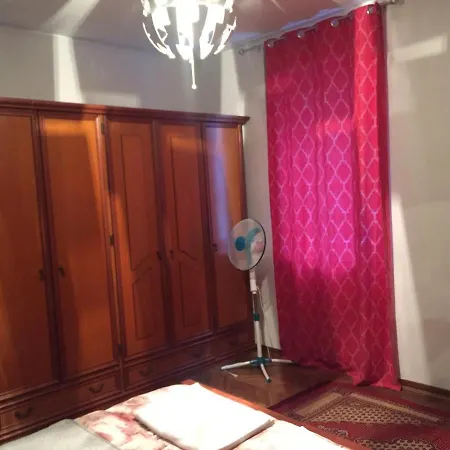 Alojamento de Acomodação e Pequeno-almoço Mestre Venice City Apartment
