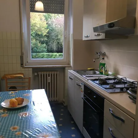 Alojamento de Acomodação e Pequeno-almoço Mestre Venice City Apartment Mestre